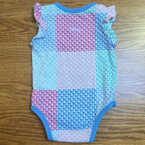 Vineyard Vines whale patchwork bodysuit | 0-3 months - Picture 2 of 5
